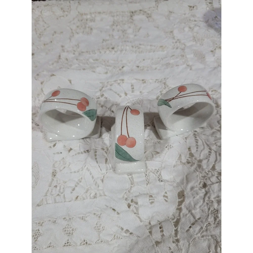 Mikasa Fruit Panorama Napkin Rings Ceramic with Box Set of 3
